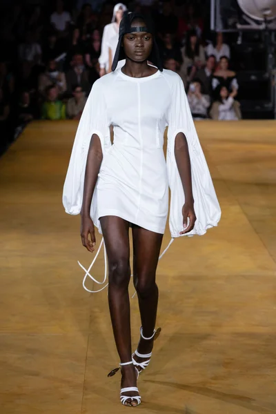 Look 65
